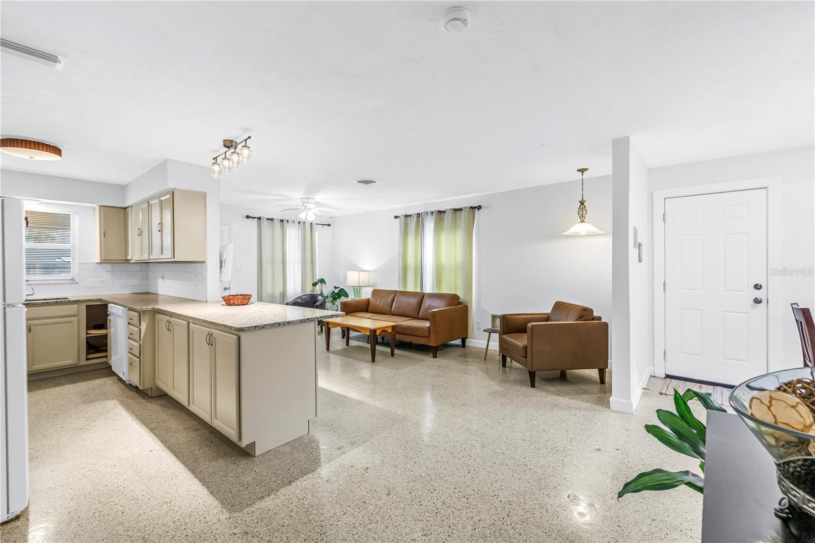 2511 QUINCY ST S — photo 13