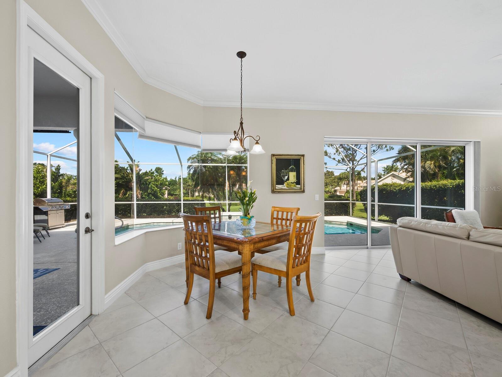 6643 BUTLERS CREST DR — photo 18