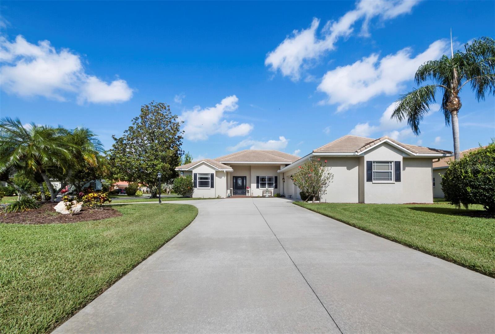 6643 BUTLERS CREST DR — photo 3