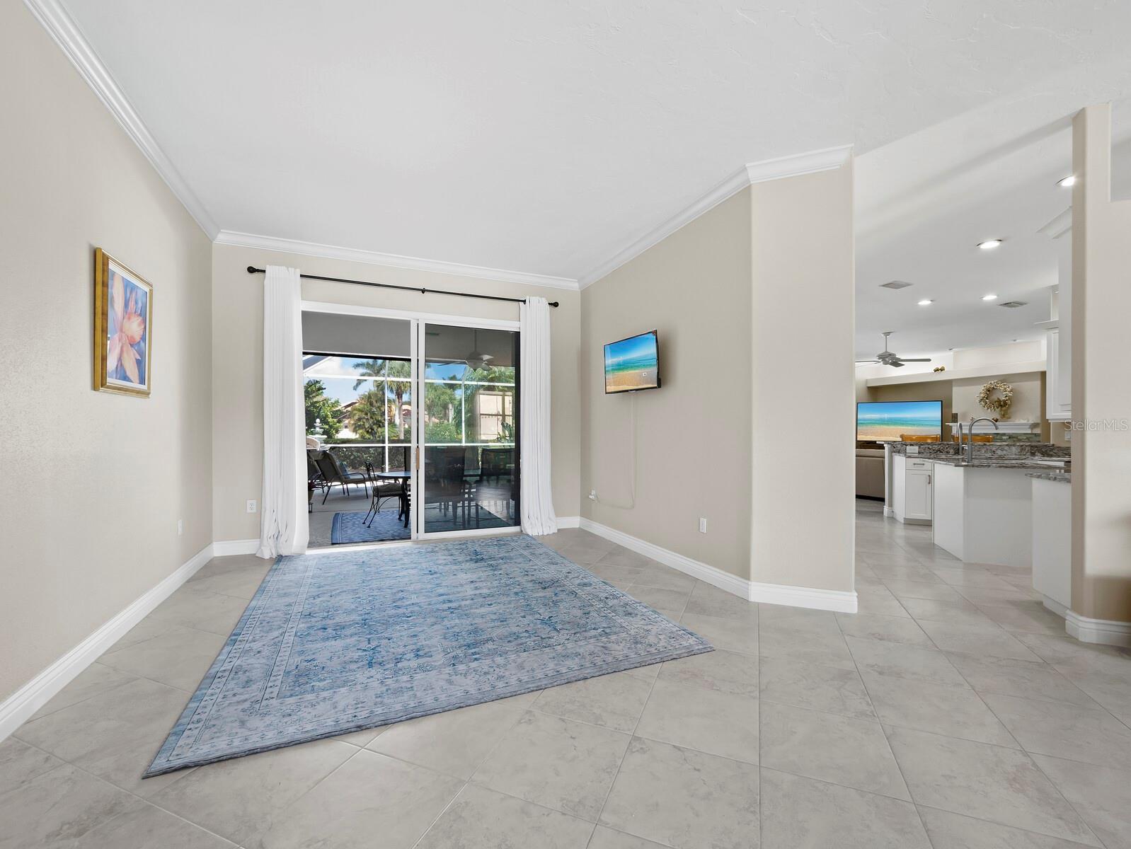 6643 BUTLERS CREST DR — photo 8