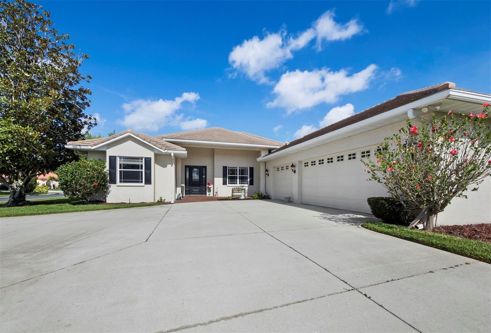 6643 BUTLERS CREST DR — photo 4