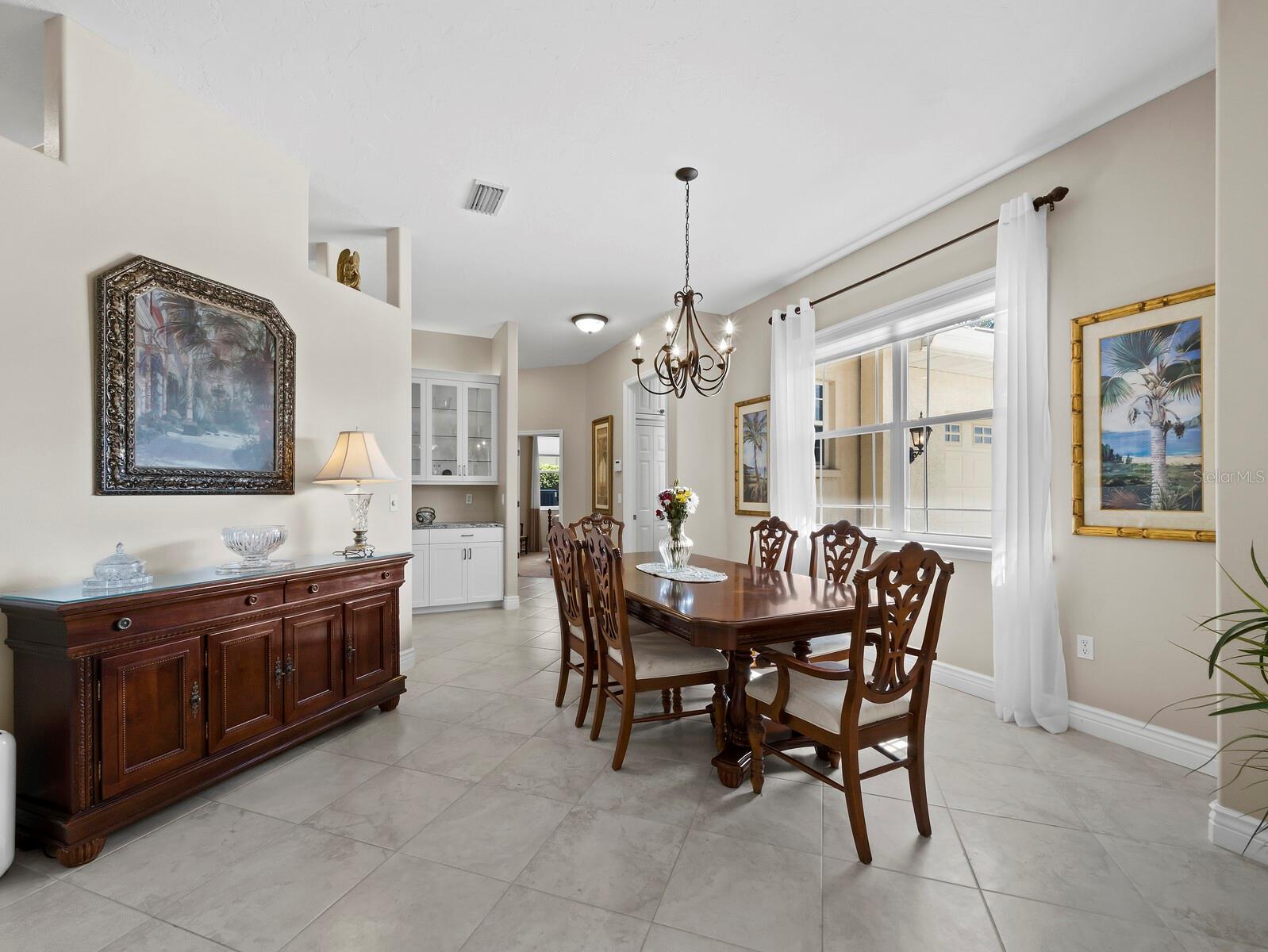 6643 BUTLERS CREST DR — photo 11