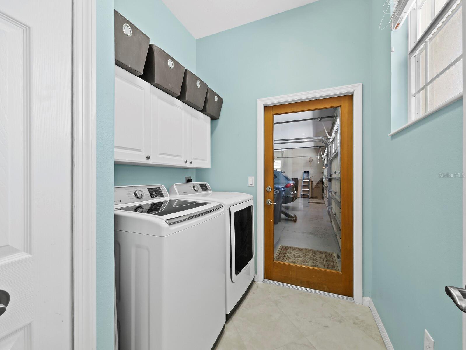 6643 BUTLERS CREST DR — photo 32
