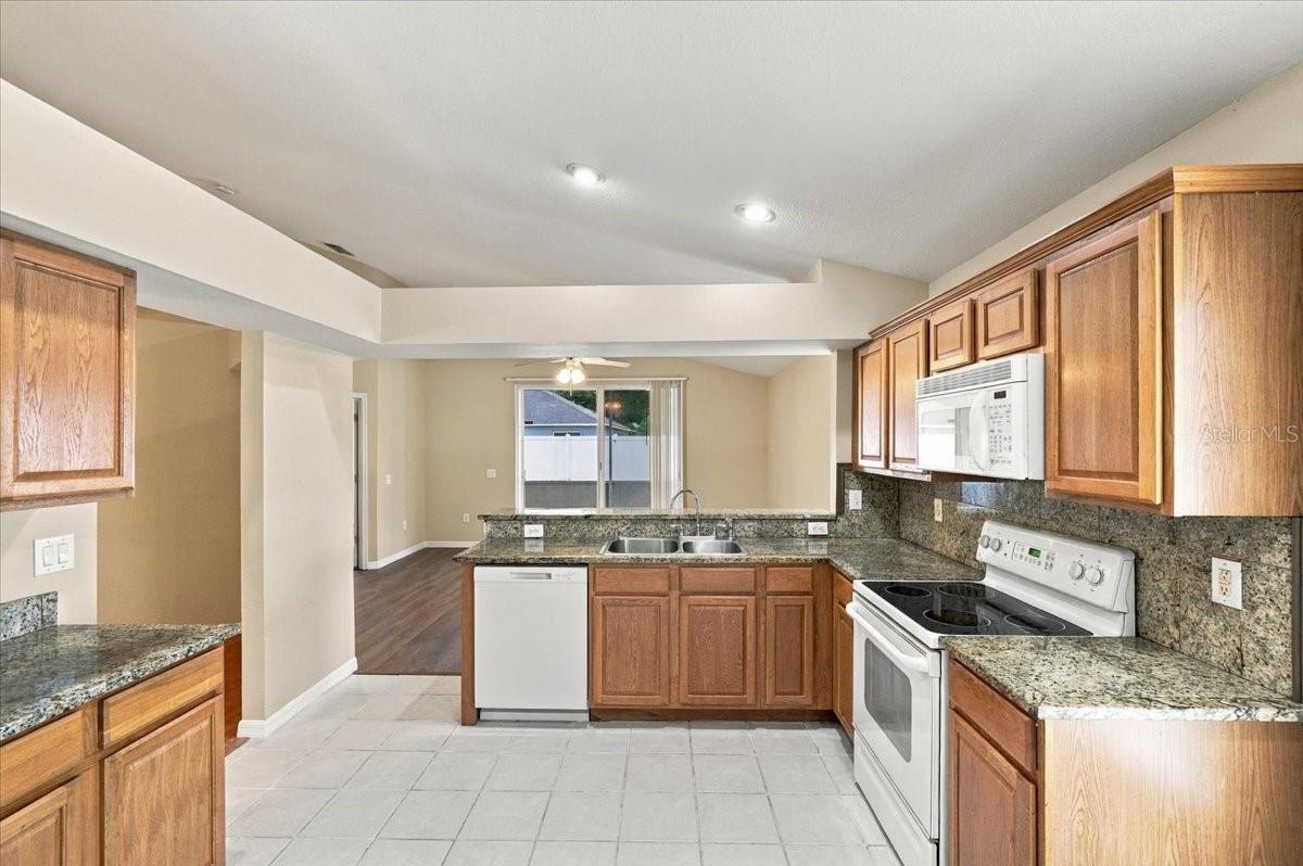 2610 BUCKHORN PRESERVE BLVD — photo 41