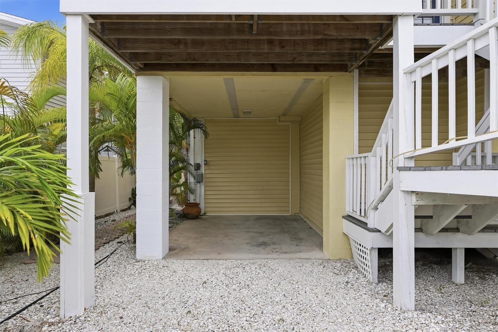 783 JACARANDA RD — photo 31