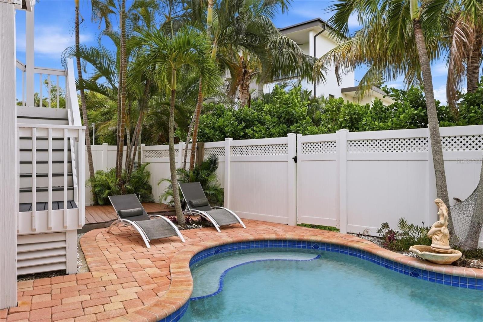 783 JACARANDA RD — photo 46