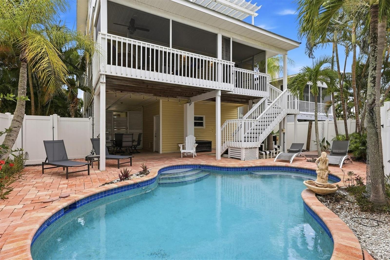 783 JACARANDA RD — photo 44