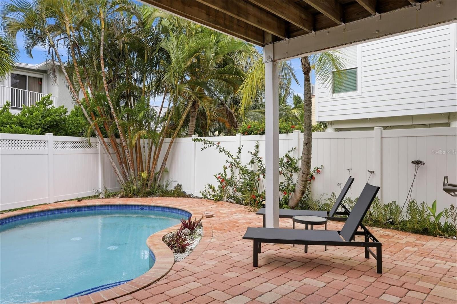 783 JACARANDA RD — photo 40