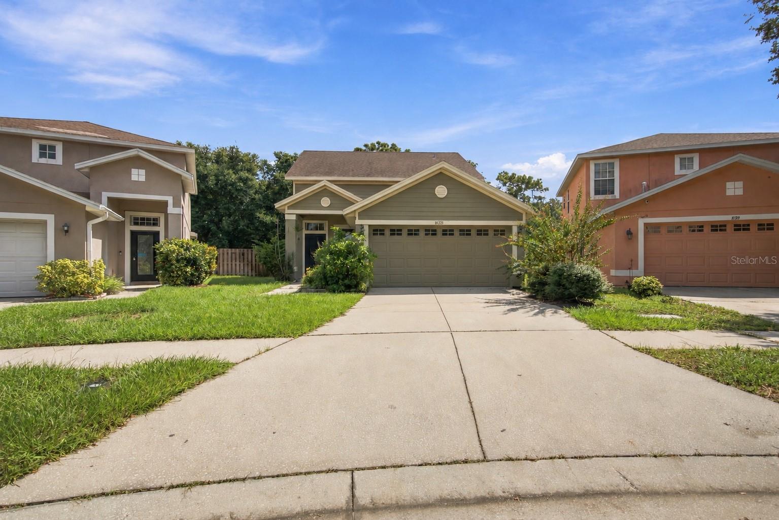 10321 AVELAR RIDGE DR — photo 2