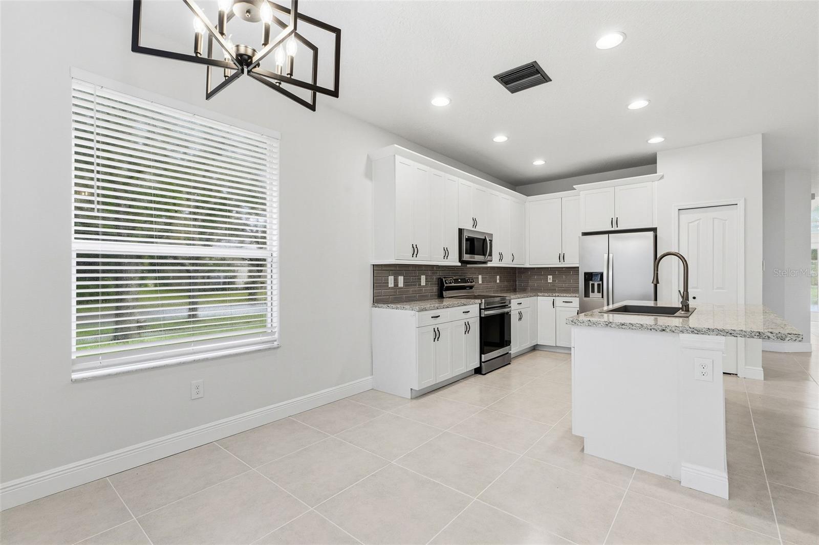 8201 CYPRESS BREEZE WAY — photo 13