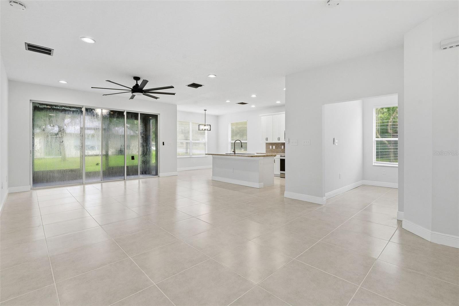 8201 CYPRESS BREEZE WAY — photo 5