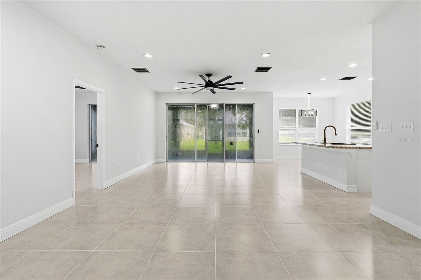 8201 CYPRESS BREEZE WAY — photo 4