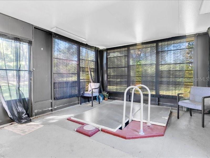 12805 PECAN TREE DR — photo 27