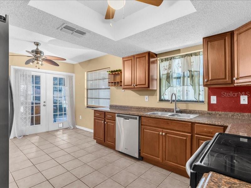 12805 PECAN TREE DR — photo 11