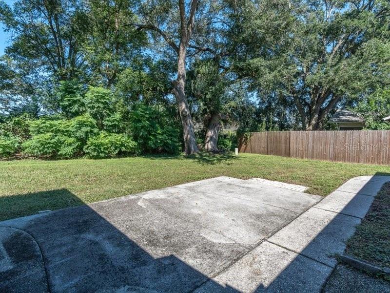 12805 PECAN TREE DR — photo 30