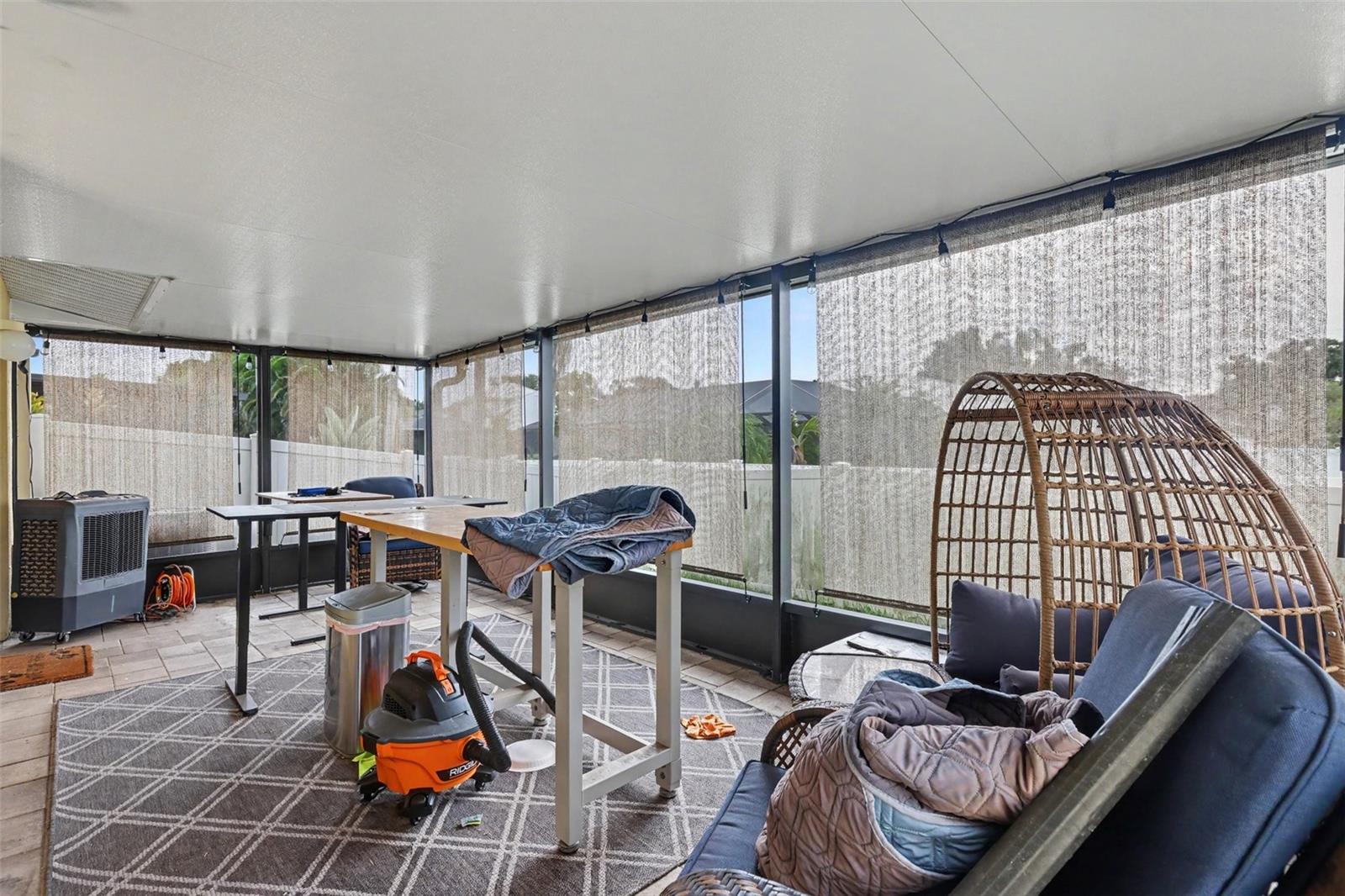 223 CASCADE BEND DR — photo 22