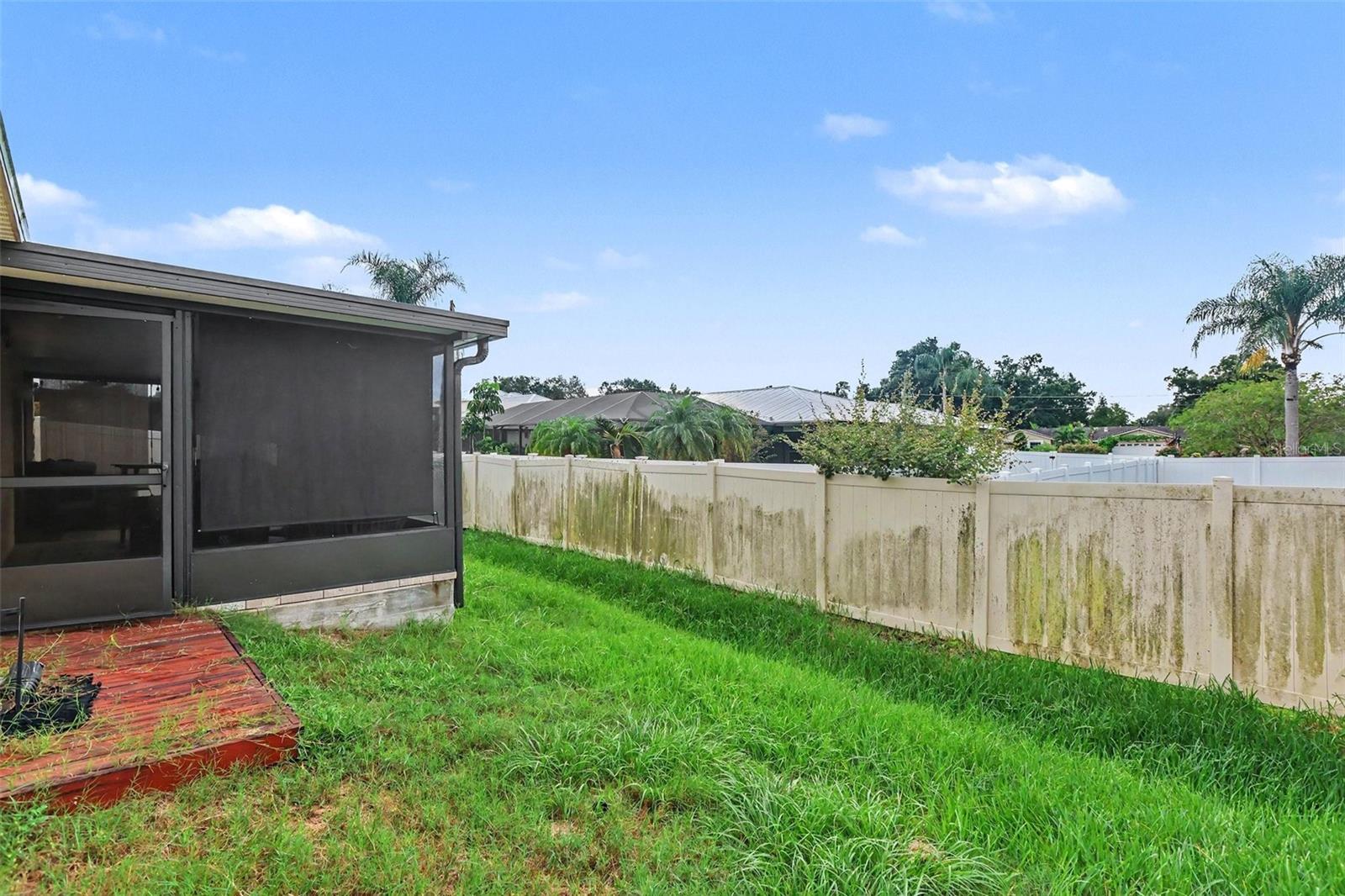 223 CASCADE BEND DR — photo 23