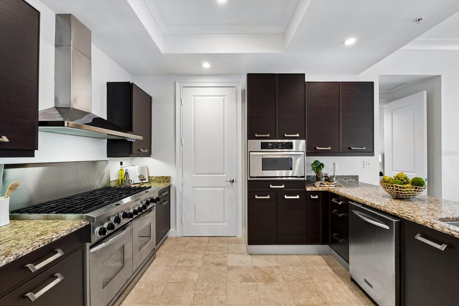 1350 MAIN ST #1703 — photo 20