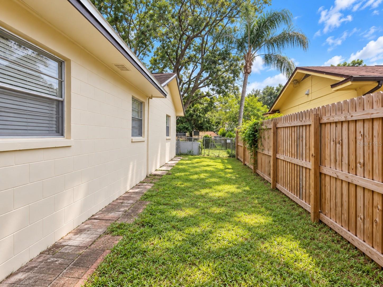 4437 DOLPHIN DR — photo 19