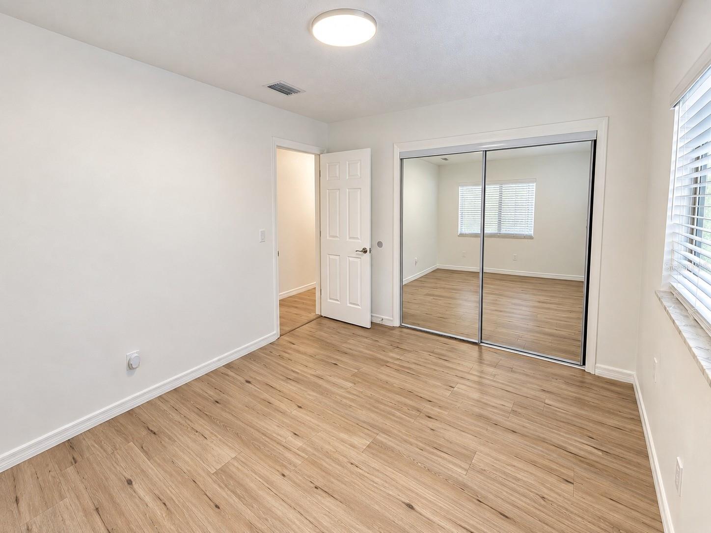 4437 DOLPHIN DR — photo 9