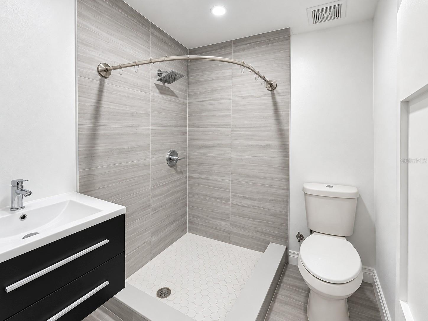 4437 DOLPHIN DR — photo 13