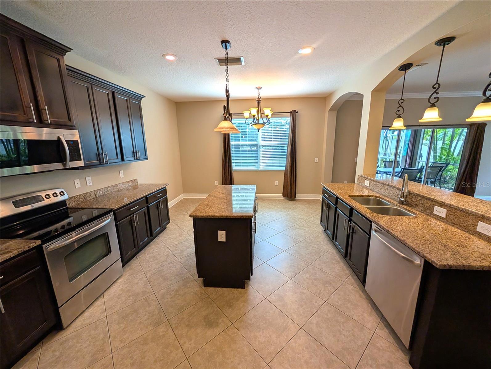 7714 LANDCARE LN — photo 5