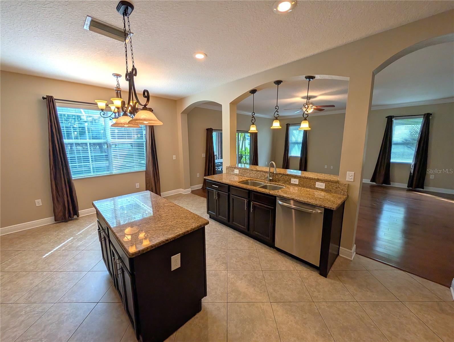 7714 LANDCARE LN — photo 6