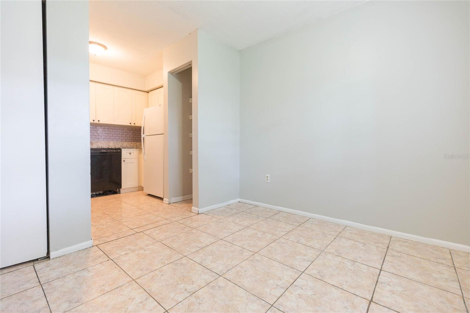 9035 WESTCHESTER CIR #133 — photo 13