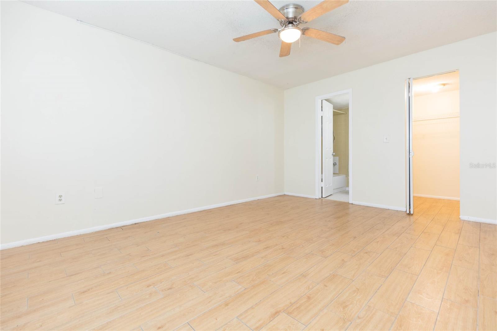 9035 WESTCHESTER CIR #133 — photo 25