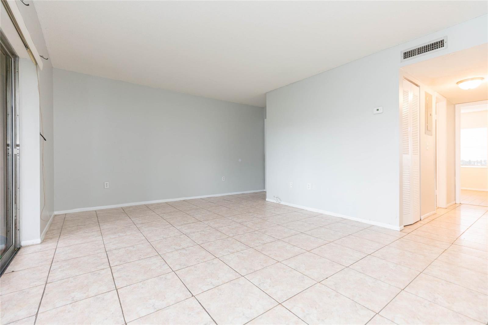 9035 WESTCHESTER CIR #133 — photo 8