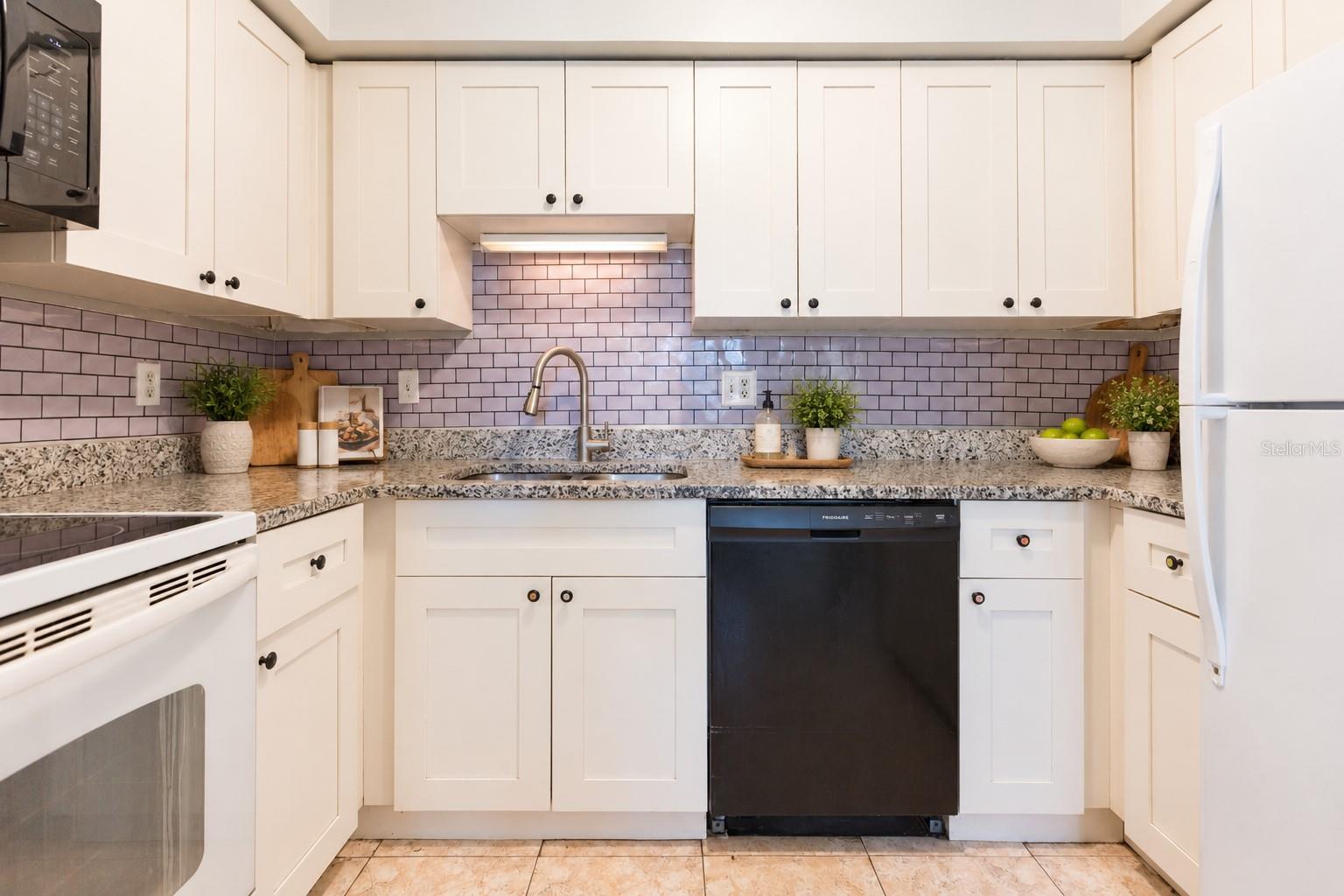 9035 WESTCHESTER CIR #133 — photo 15