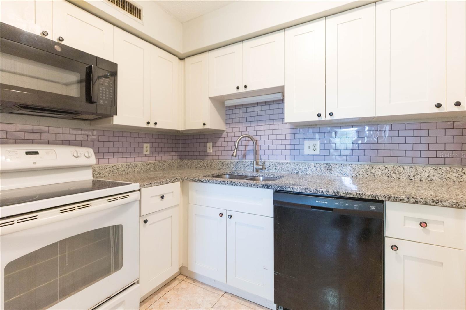 9035 WESTCHESTER CIR #133 — photo 16