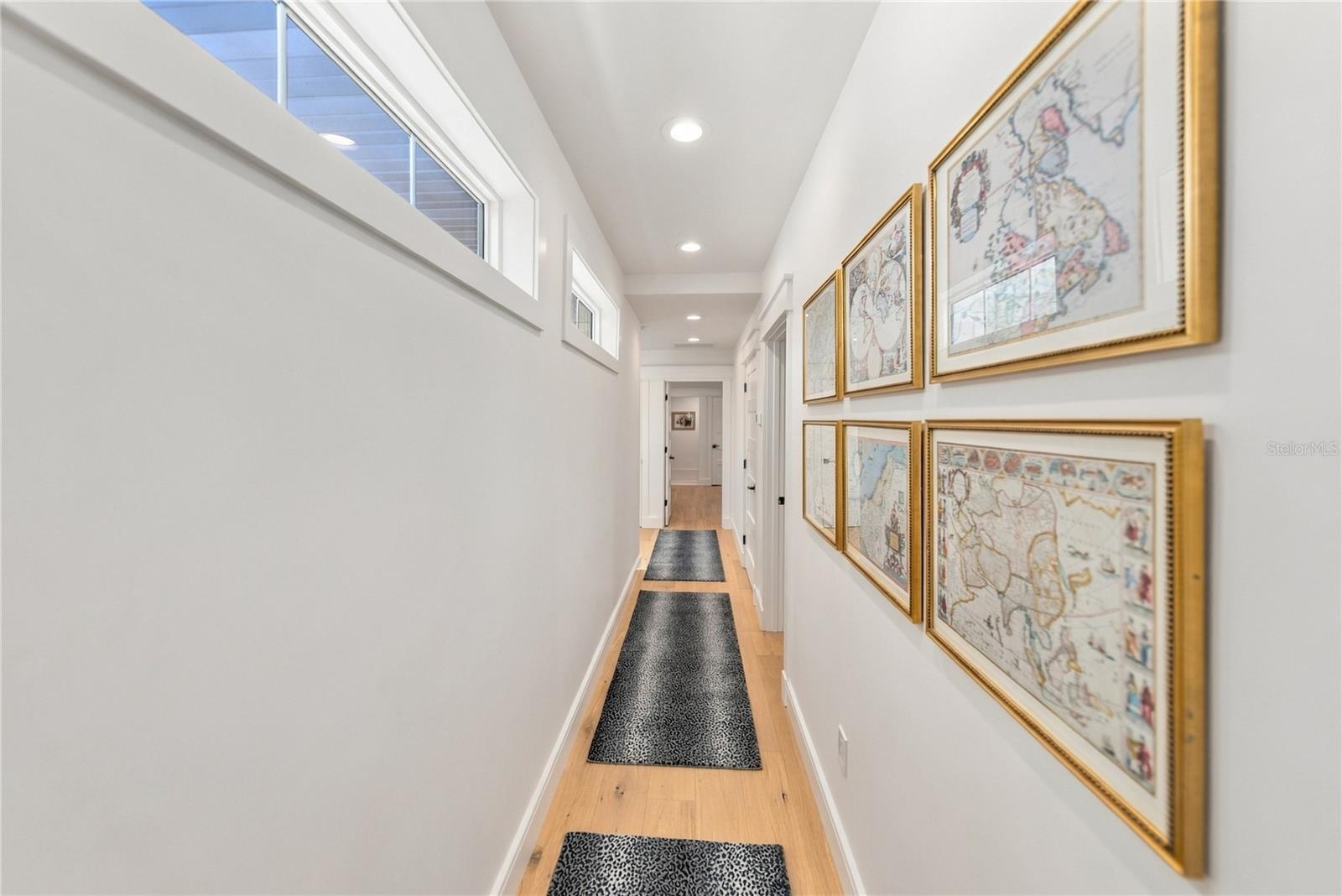 2258 HILLVIEW ST — photo 37