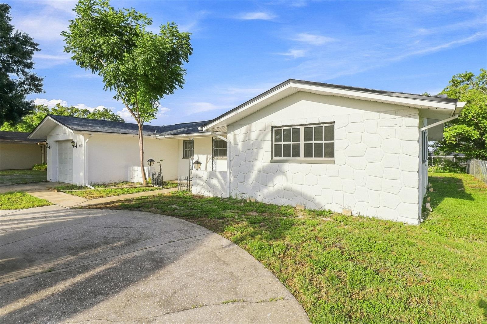 10121 OLEANDER DR — photo 2