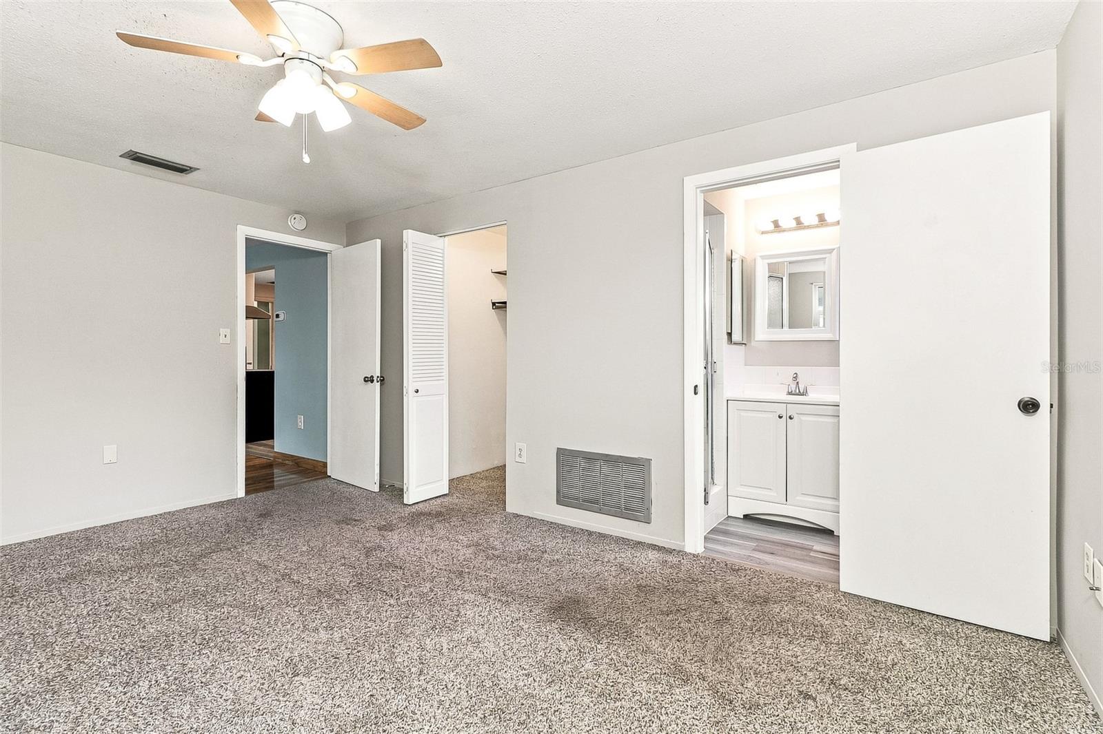 10121 OLEANDER DR — photo 15