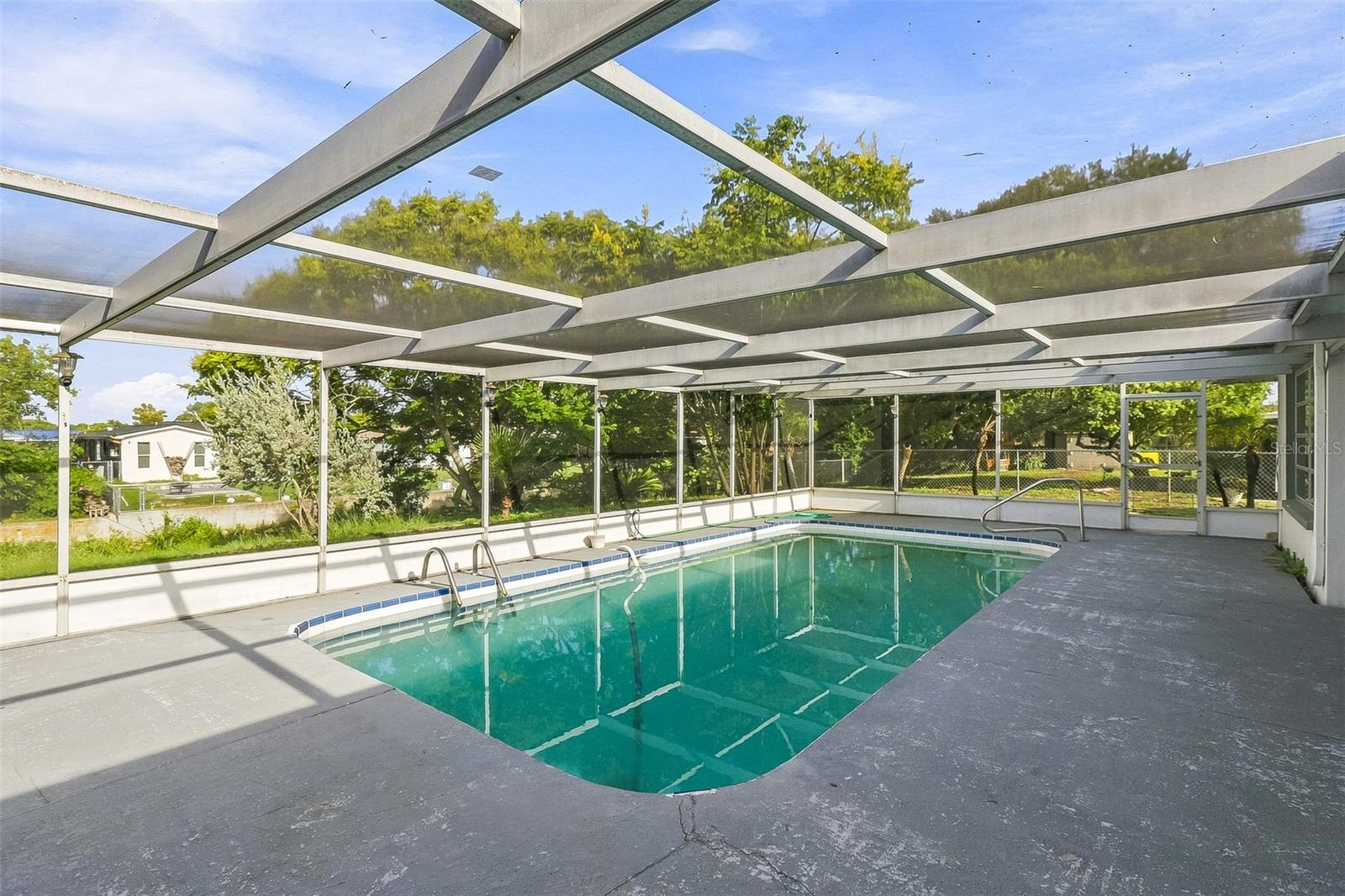 10121 OLEANDER DR — photo 19