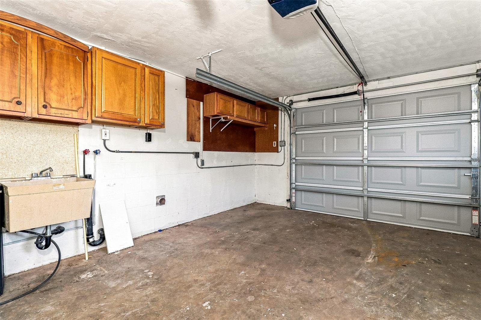 10121 OLEANDER DR — photo 9