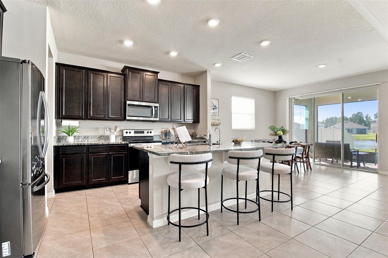 1510 TROPICAL OASIS AVE — photo 9