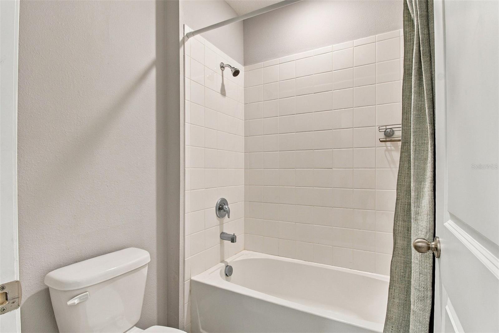 1510 TROPICAL OASIS AVE — photo 33