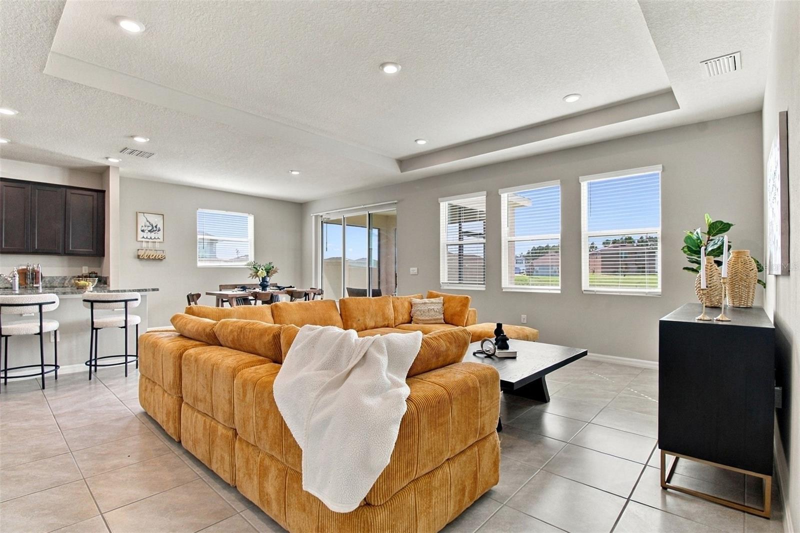 1510 TROPICAL OASIS AVE — photo 14