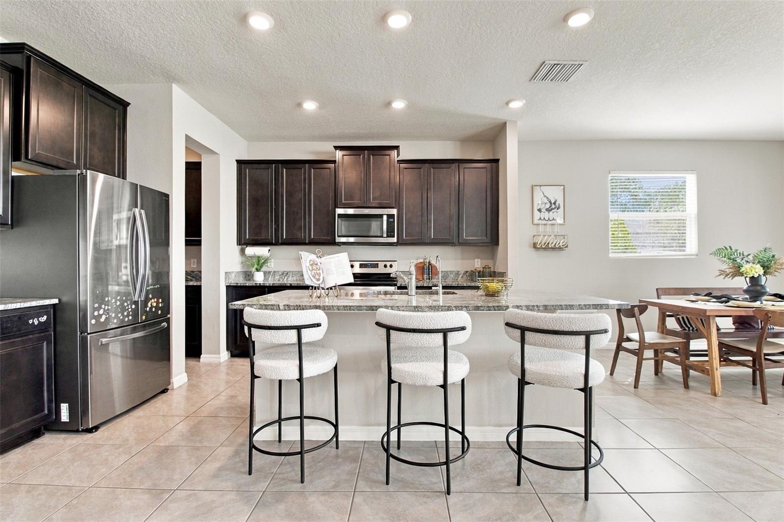 1510 TROPICAL OASIS AVE — photo 8