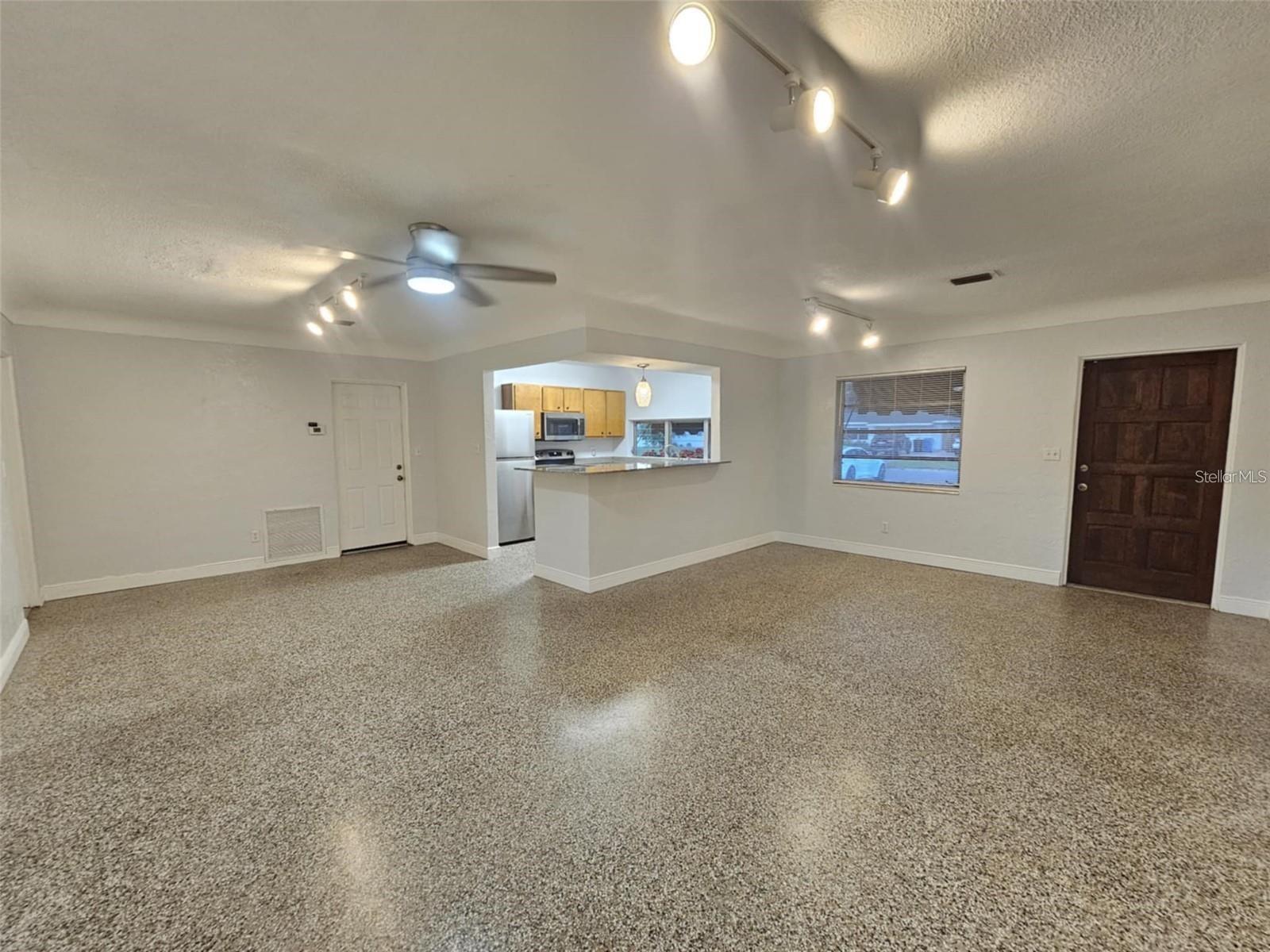 829 68TH AVE S — photo 10