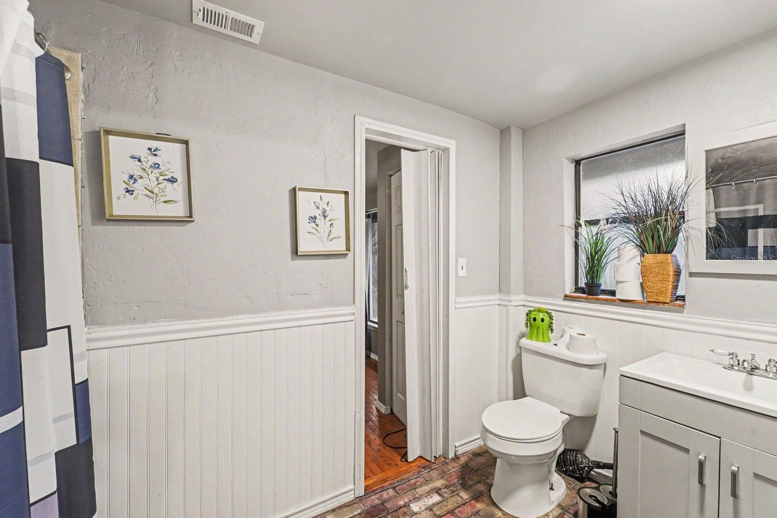 12789 CIRCLE LAKE DR — photo 9