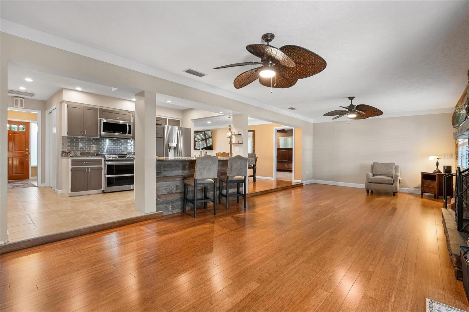 3323 SPRING MILL CIR — photo 20
