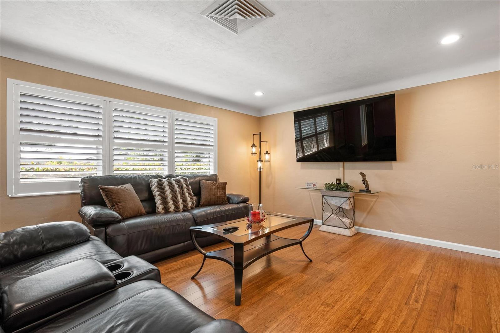 3323 SPRING MILL CIR — photo 7