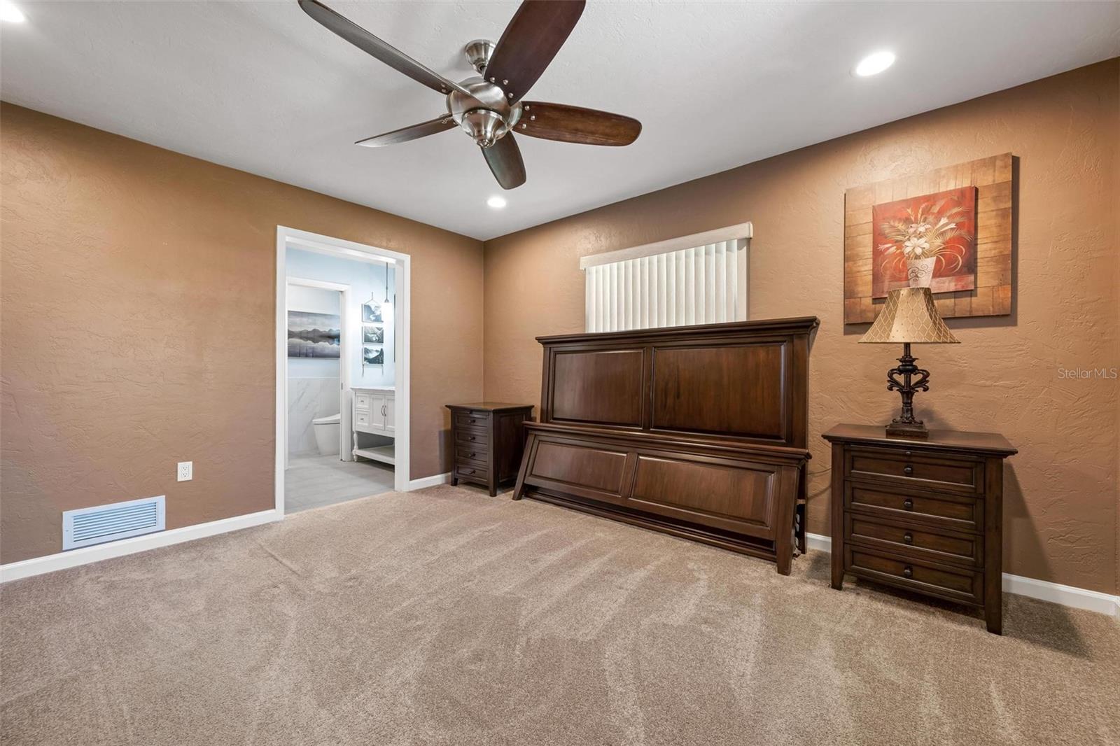 3323 SPRING MILL CIR — photo 24
