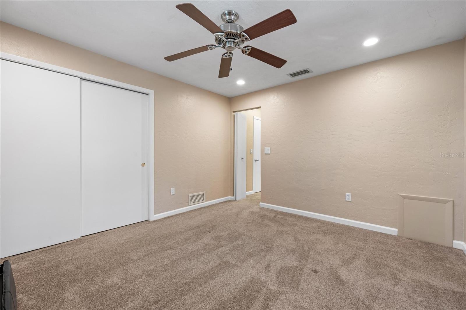 3323 SPRING MILL CIR — photo 29