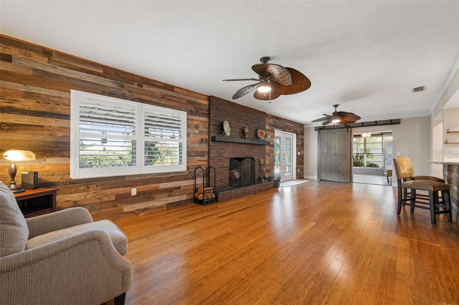 3323 SPRING MILL CIR — photo 18