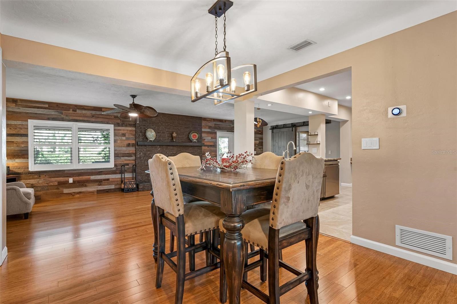 3323 SPRING MILL CIR — photo 11