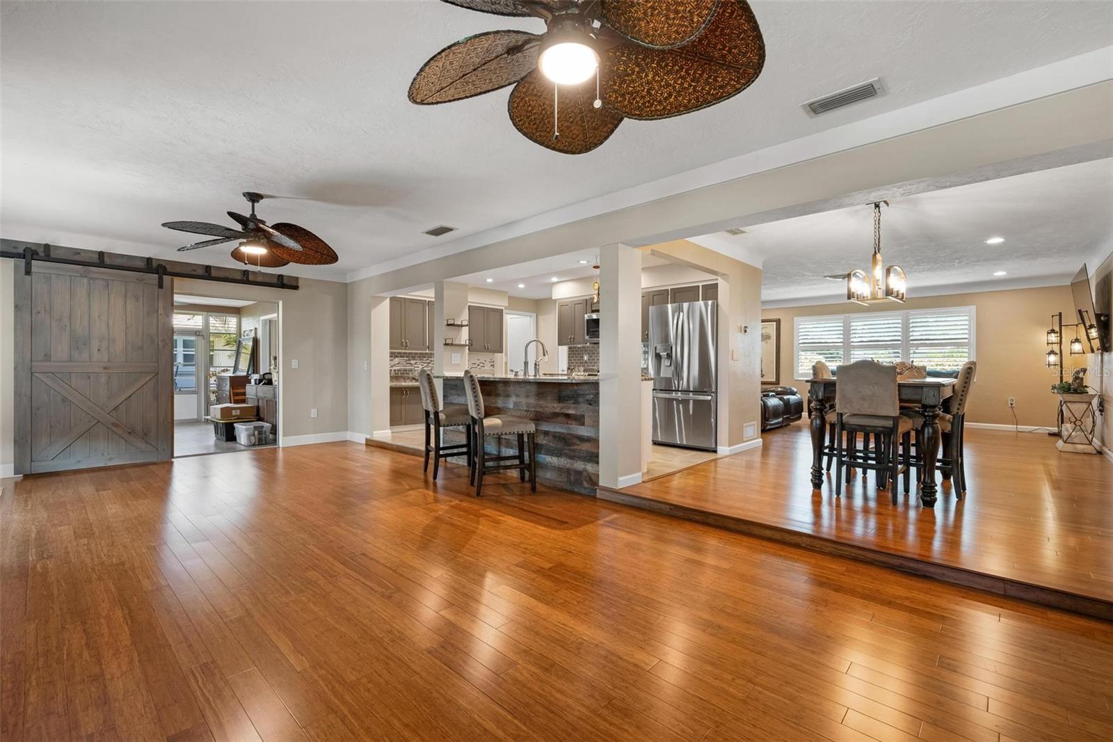 3323 SPRING MILL CIR — photo 19